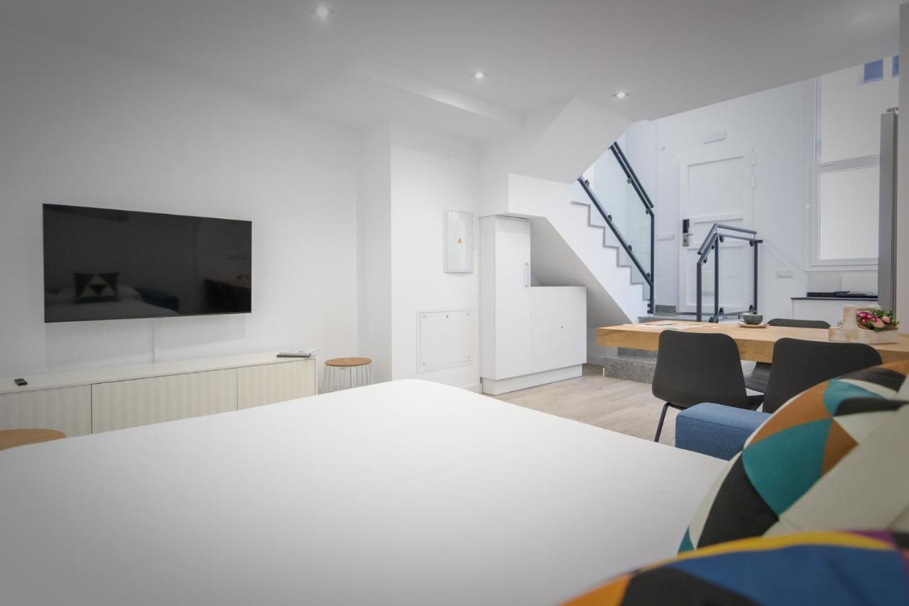 Apartamentos Soria Suites Экстерьер фото