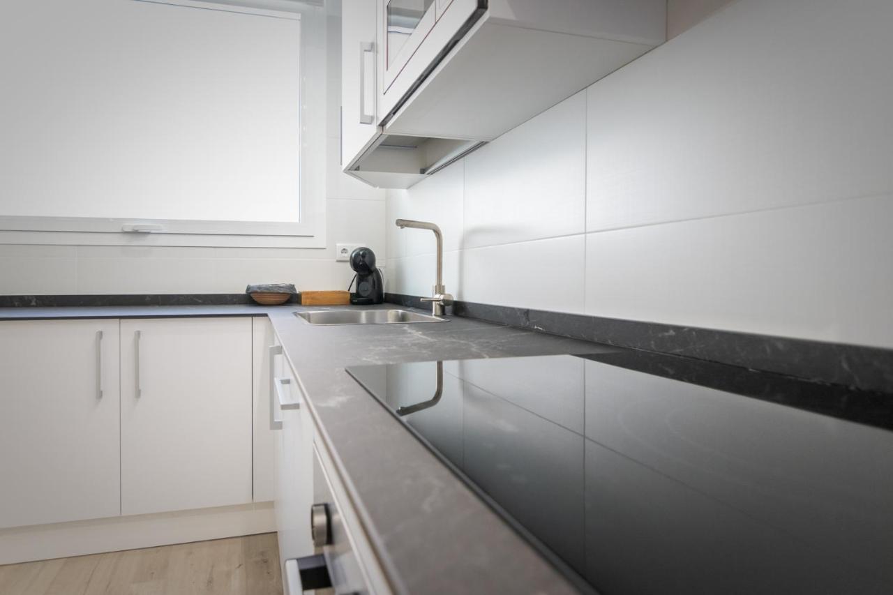 Apartamentos Soria Suites Экстерьер фото